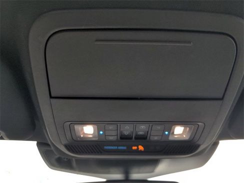 Certified 2022 Ford Explorer ST-Line image 25