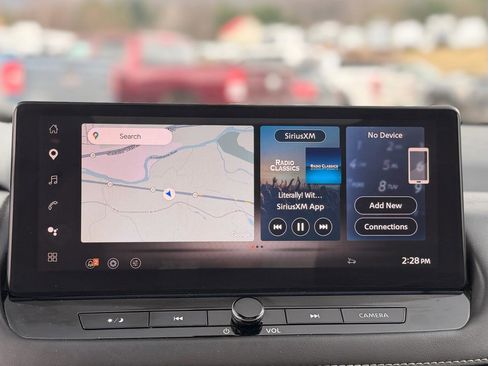 Used 2024 Nissan Rogue SL w/ SL Premium Package image 16