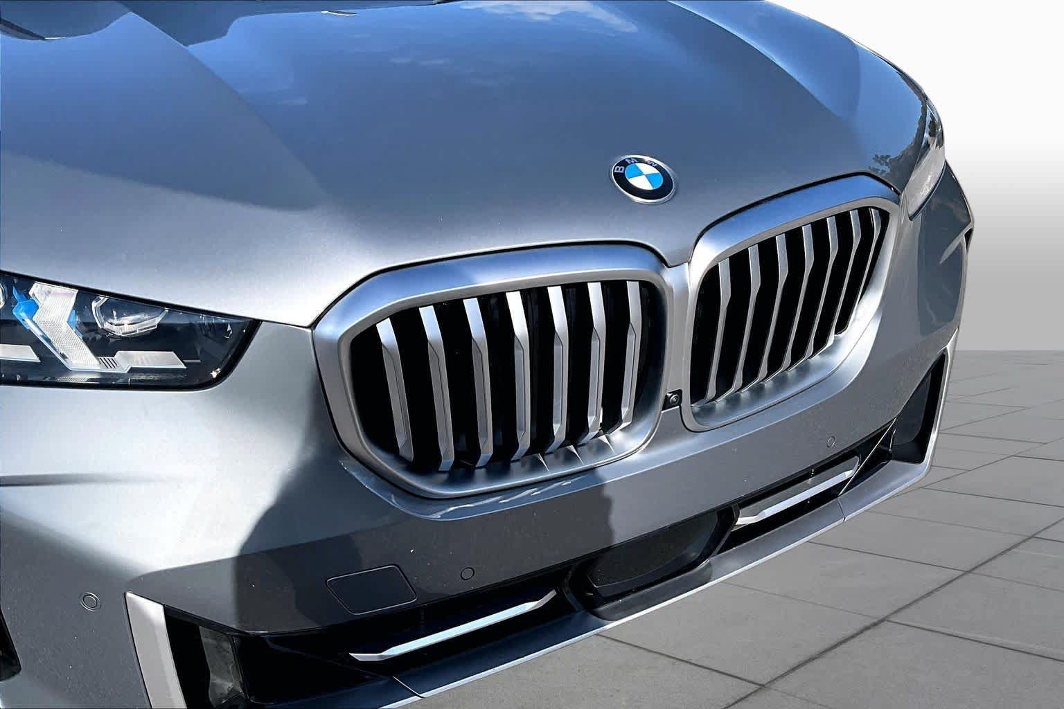 Used 2024 BMW X5 xDrive40i w/ Executive Package AWD/4WD image 31