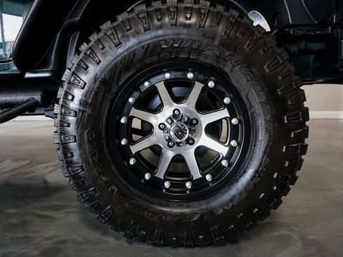 Used 2012 Jeep Wrangler Unlimited Sahara w/ Connectivity Group image 49