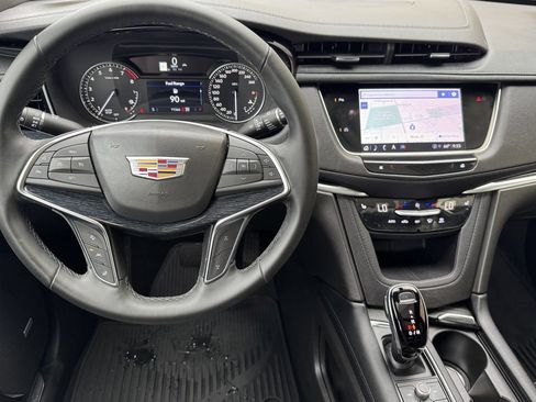 Used 2025 Cadillac XT5 Premium Luxury AWD/4WD image 15