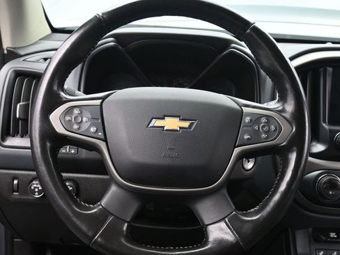 Used 2020 Chevrolet Colorado Z71 AWD/4WD image 27