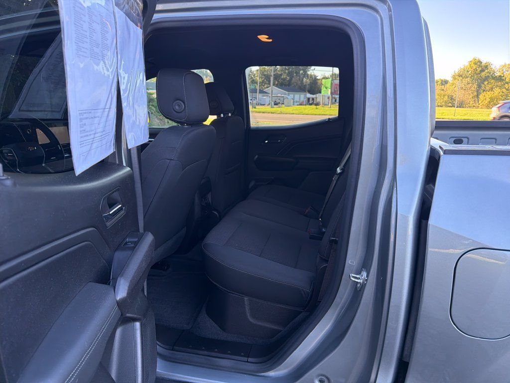 Used 2023 Chevrolet Colorado LT w/ LT Convenience Package RWD image 24