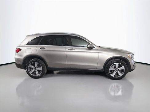 Used 2020 Mercedes-Benz GLC 300 image 4