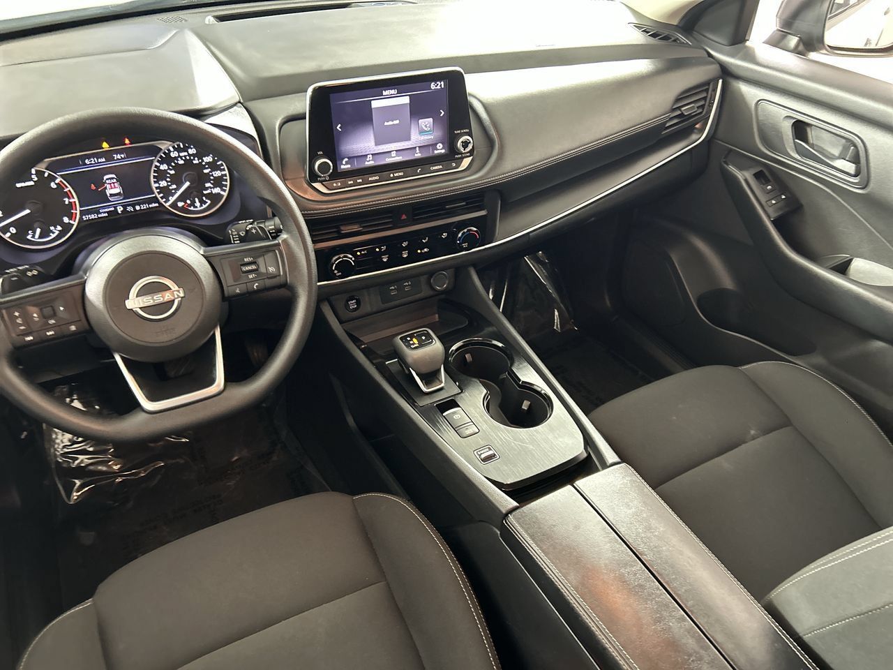 Used 2024 Nissan Rogue S FWD image 23
