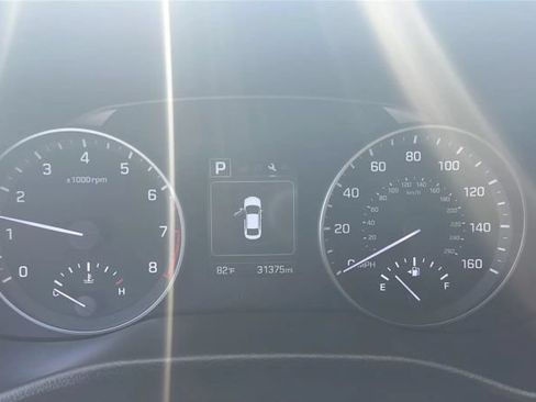 Used 2018 Hyundai Elantra SEL FWD image 24