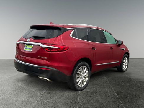 Used 2018 Buick Enclave Premium w/ Experience Buick Package image 8