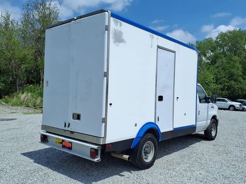 Used 2023 Ford E-350 and Econoline 350 Super Duty w/ Power Windows & Locks Group RWD image 8