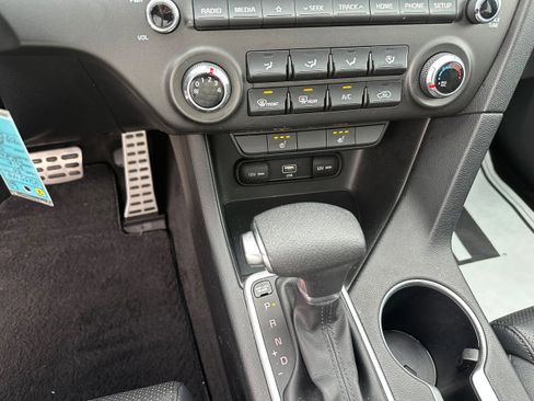 Used 2020 Kia Sportage S w/ S Sunroof Package image 32