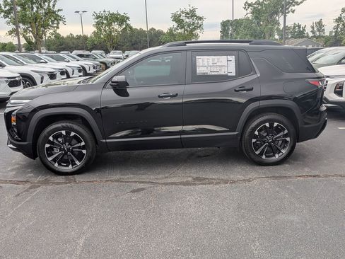 New 2026 Chevrolet Equinox RS w/ Convenience Package III FWD image 5