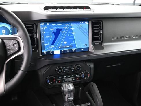 New 2026 Ford Bronco Badlands AWD/4WD image 17