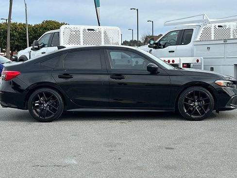 Used 2022 Honda Civic Sport image 2