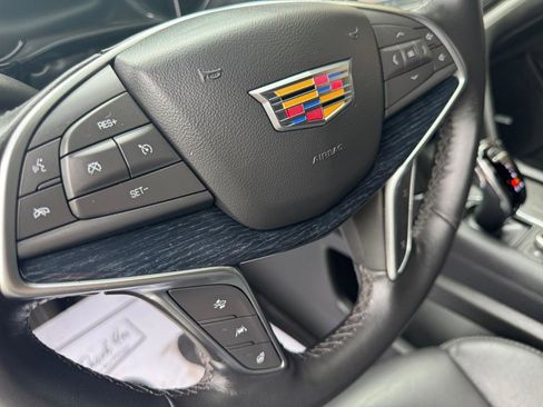 Used 2024 Cadillac XT5 Premium Luxury AWD/4WD image 17