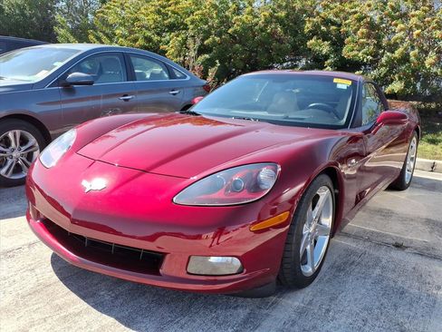 Used 2006 Chevrolet Corvette Base w/ Preferred Equipment Group image 3