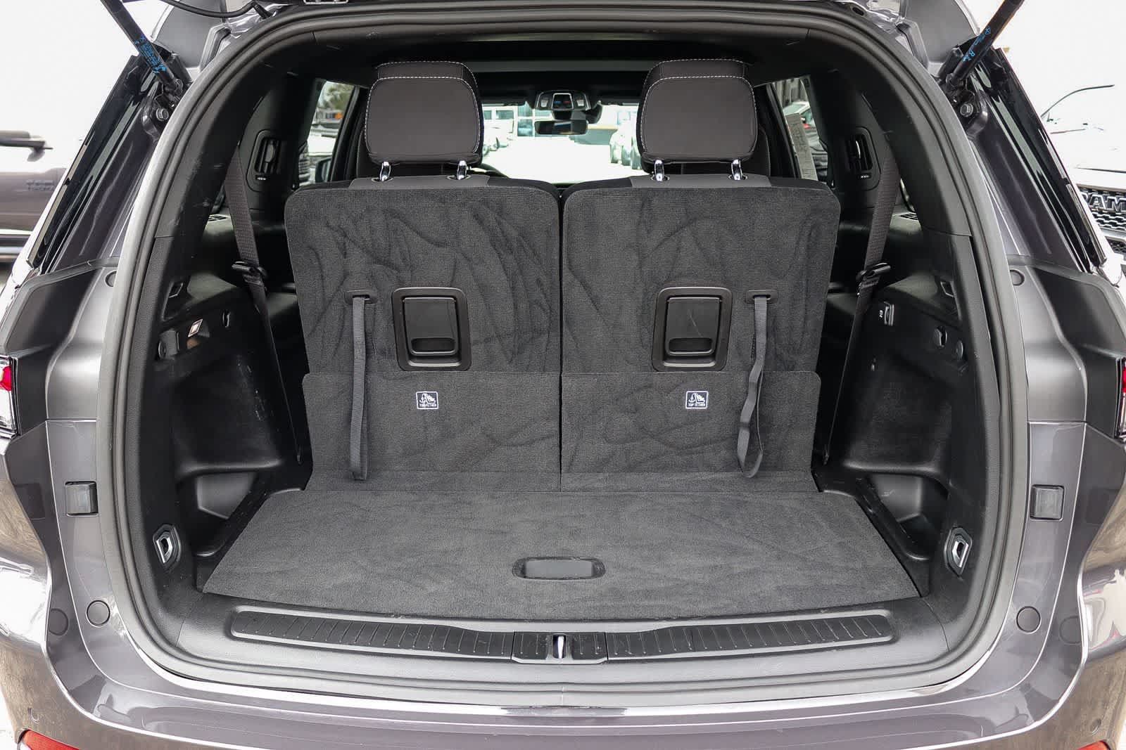 Used 2025 Jeep Grand Cherokee L Laredo RWD image 26