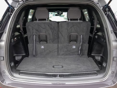 Used 2025 Jeep Grand Cherokee L Laredo RWD image 26