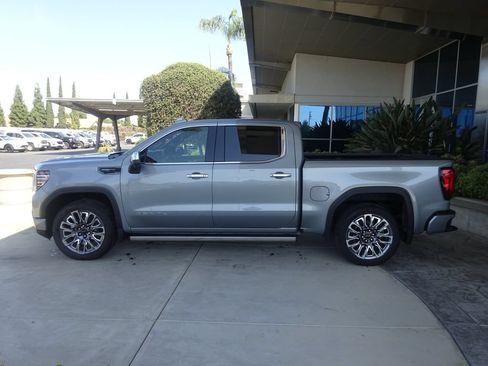 Certified 2024 GMC Sierra 1500 Denali Ultimate AWD/4WD image 5