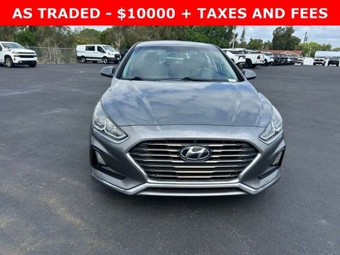 Used 2019 Hyundai Sonata SE image 2