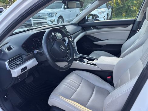 Certified 2018 Honda Accord EX-L image 15