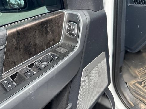 Used 2023 Ford F350 Lariat w/ Tremor Off-Road Package AWD/4WD image 8