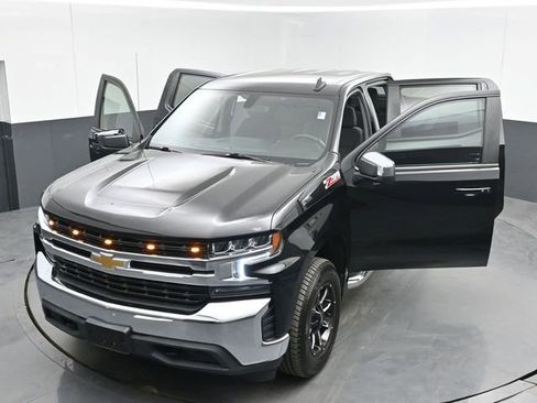 Used 2021 Chevrolet Silverado 1500 LT w/ Z71 Off-Road Package image 48