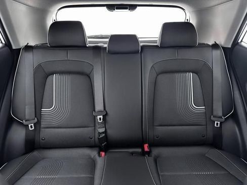 New 2026 Hyundai Venue SEL FWD image 16
