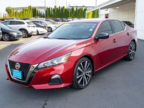 Used 2019 Nissan Altima 2.5 SR FWD image 6