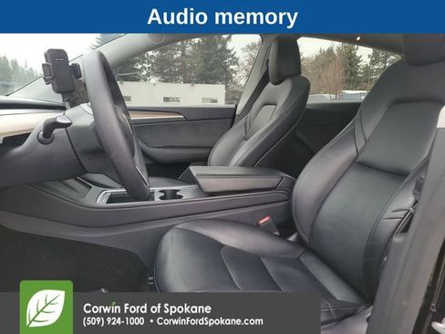 Used 2025 Tesla Model Y Long Range image 2