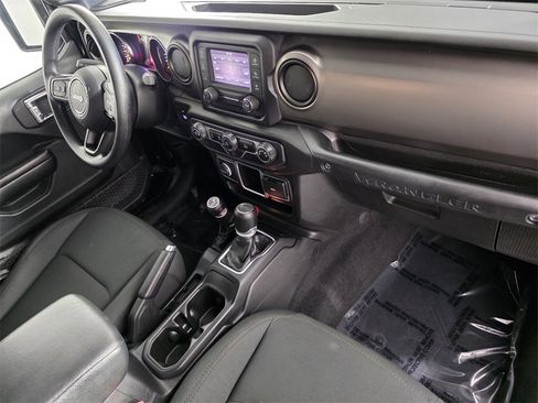 Used 2021 Jeep Wrangler Sport image 29