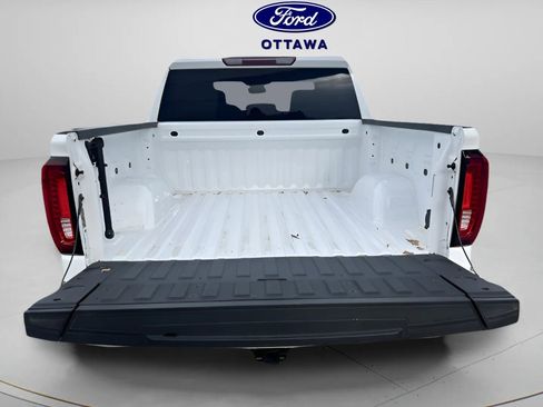 Used 2025 GMC Sierra 1500 SLT image 10