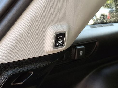 Certified 2023 Jeep Grand Cherokee Laredo w/ Luxury Tech Group I image 28