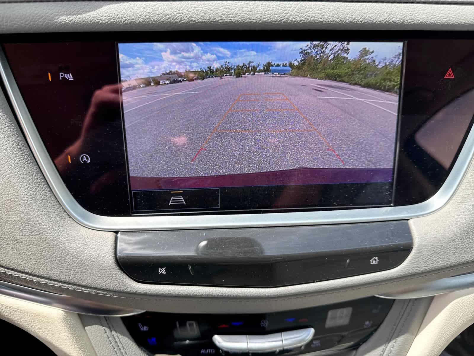 Used 2025 Cadillac XT5 Premium Luxury w/ LPO, Floor Liner Package AWD/4WD image 35