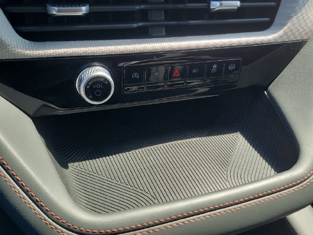 Used 2026 Ford Explorer Active RWD image 11