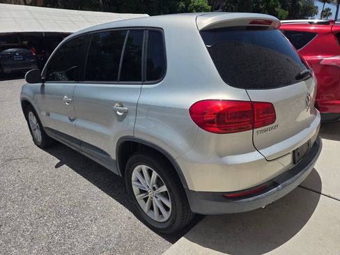 Used 2014 Volkswagen Tiguan SE FWD image 3