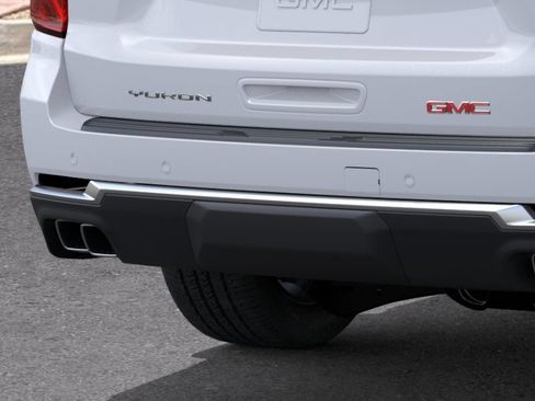 New 2026 GMC Yukon XL Denali w/ Advanced Technology Package AWD/4WD image 16