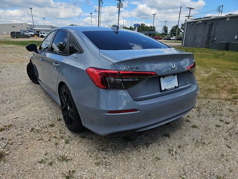 Used 2024 Honda Civic Sport image 6