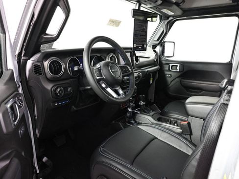 Used 2023 Jeep Wrangler Rubicon w/ Steel Bumper Group image 4