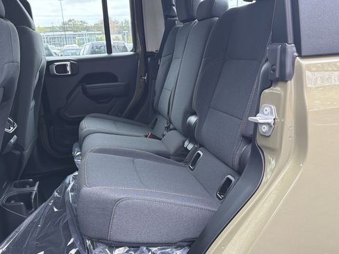 New 2026 Jeep Gladiator Sport AWD/4WD image 44