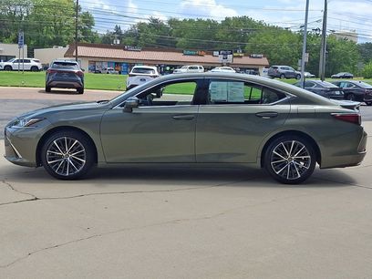 Certified 2025 Lexus ES 350 w/ Premium Package
