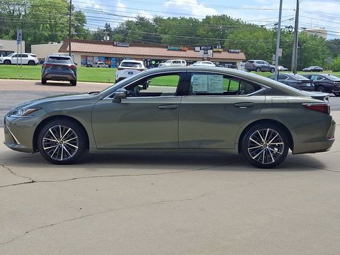 Certified 2025 Lexus ES 350 w/ Premium Package FWD image 4