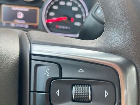 Used 2021 Chevrolet Silverado 1500 LTZ AWD/4WD image 19