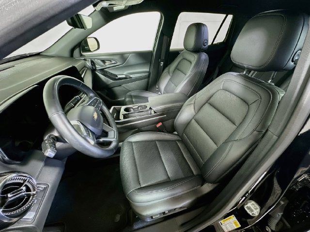 Used 2025 Chevrolet Equinox LT w/ Convenience Package II FWD image 12