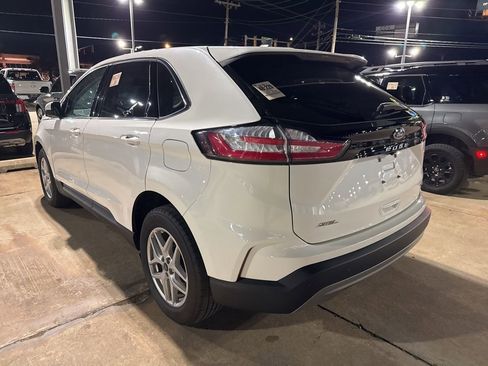 Used 2024 Ford Edge SEL w/ Convenience Package image 12