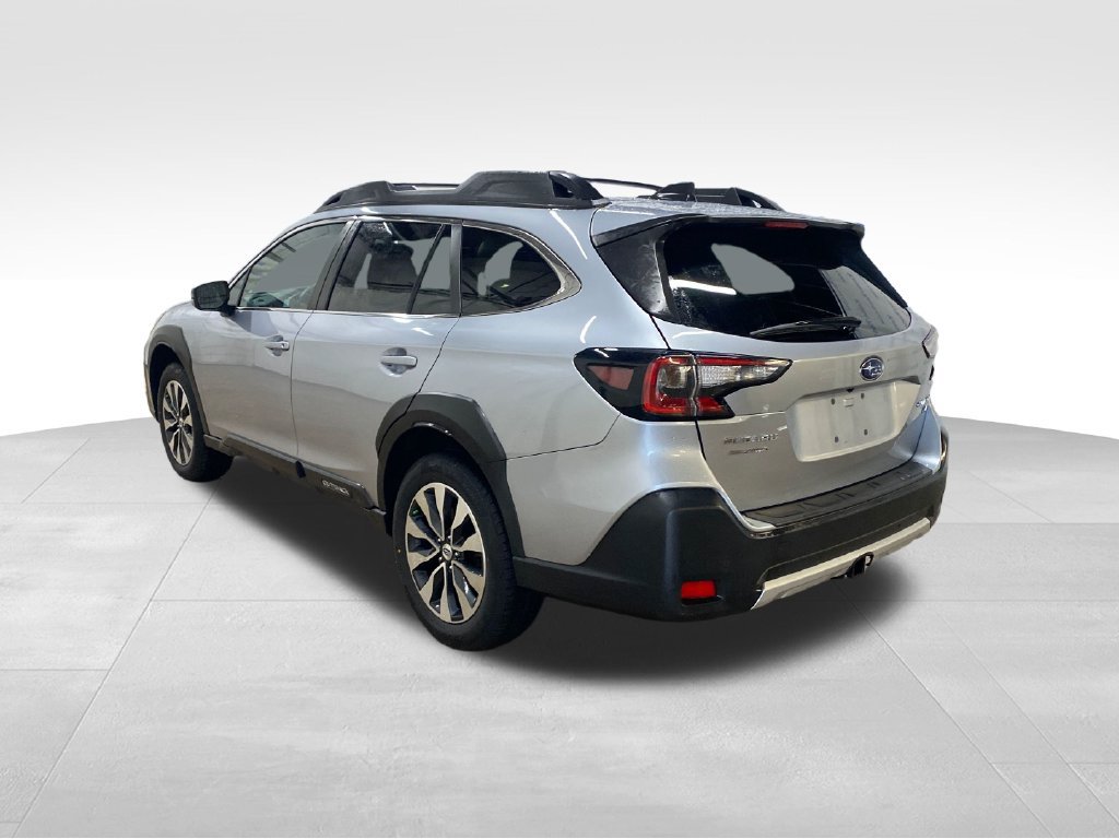 Certified 2024 Subaru Outback Limited XT AWD/4WD image 2