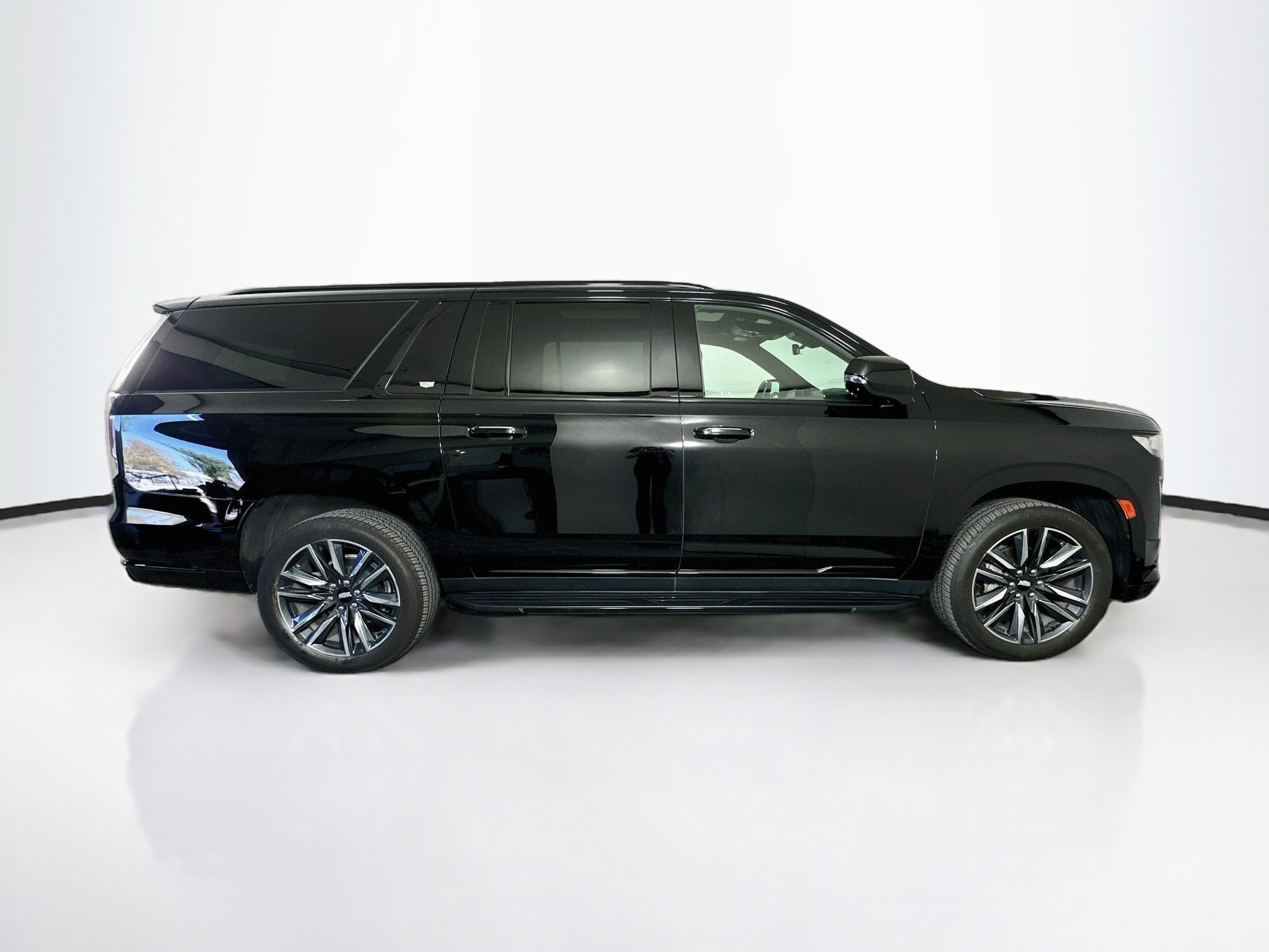 Used 2023 Cadillac Escalade ESV Sport AWD/4WD image 10