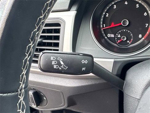 Certified 2021 Volkswagen Atlas SE w/ Panoramic Sunroof Package image 24