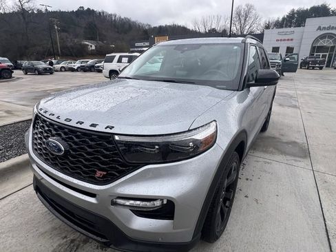 Used 2023 Ford Explorer ST w/ Equipment Group 401A image 7