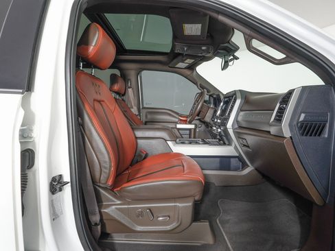 Used 2022 Ford F450 King Ranch w/ King Ranch Ultimate Package image 8