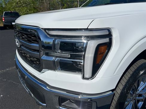 New 2025 Ford F150 Lariat w/ Equipment Group 501A Mid image 10