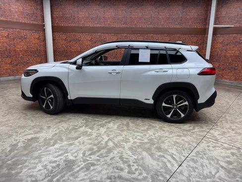 Used 2024 Toyota Corolla Cross XSE w/ Convenience Package image 2